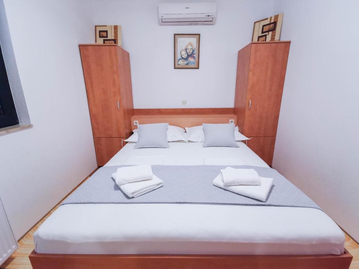 Apartments Vukovic Vanja Makarska Eksteriør bilde