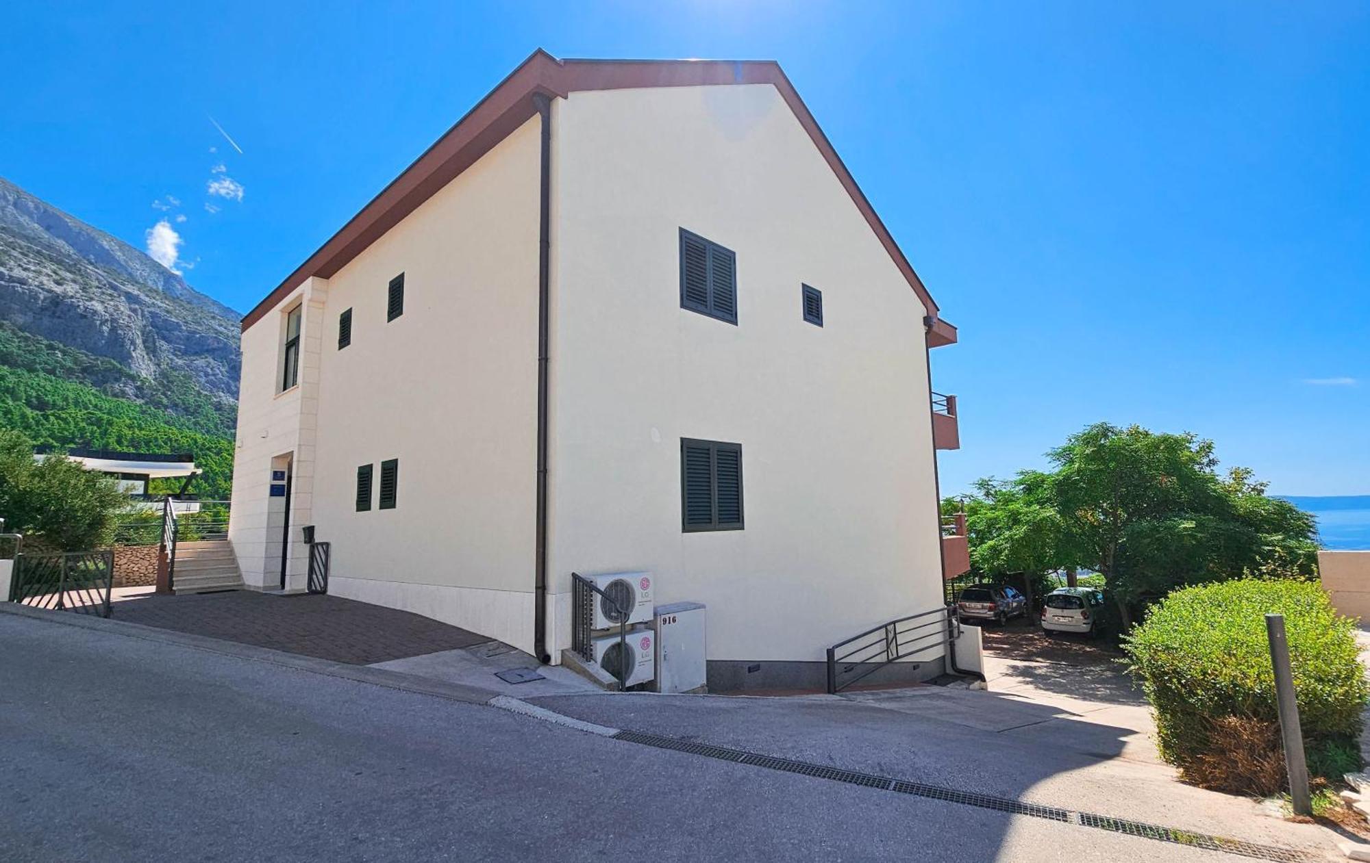 Apartments Vukovic Vanja Makarska Eksteriør bilde